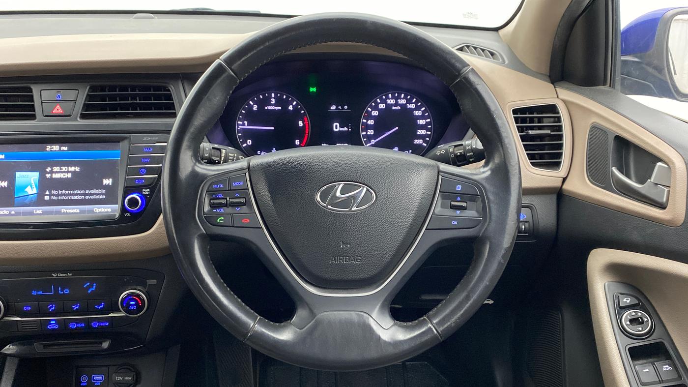 2016 Hyundai Elite i20 1.4 CRDI ASTA (O), Diesel, Manual, 69,447 km, Steering Wheel Close Up