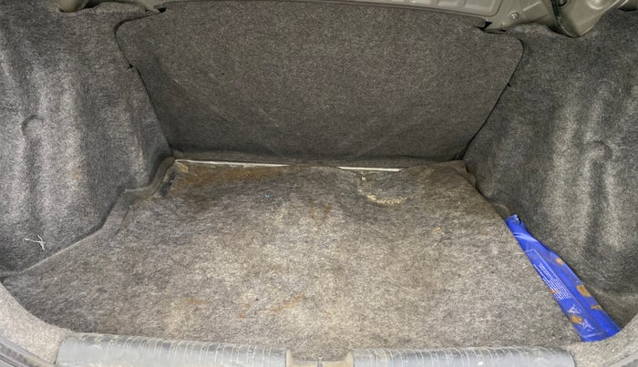 2015 Honda Amaze 1.2L I-VTEC SX, Petrol, Manual, 55,001 km, Boot Inside