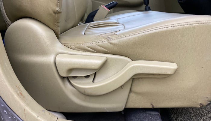 2015 Honda Amaze 1.2L I-VTEC SX, Petrol, Manual, 55,001 km, Driver Side Adjustment Panel