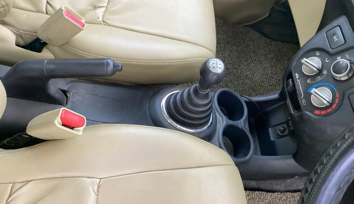 2015 Honda Amaze 1.2L I-VTEC SX, Petrol, Manual, 55,001 km, Gear Lever