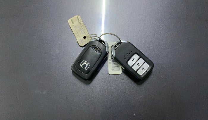 2017 Honda City 1.5L I-VTEC VX, Petrol, Manual, 81,103 km, Key Close Up