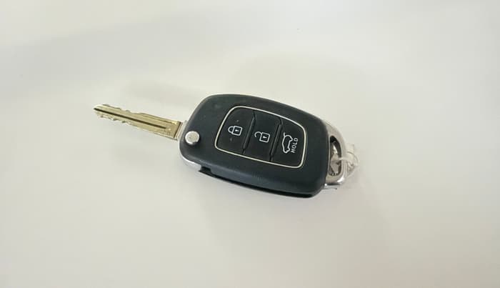 2021 Hyundai VENUE SX 1.0 TURBO IMT, Petrol, Manual, 59,397 km, Key Close Up