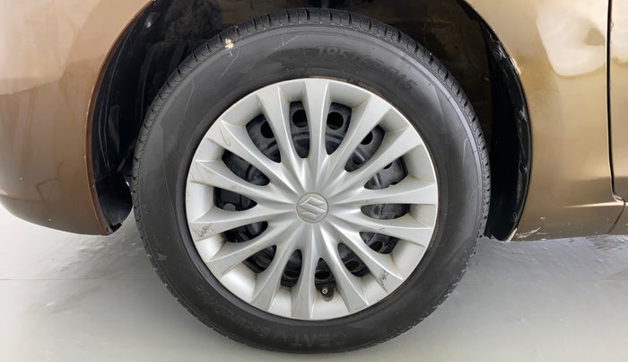 2015 Maruti Ciaz VXI PLUS, Petrol, Manual, 90,387 km, Left Front Wheel