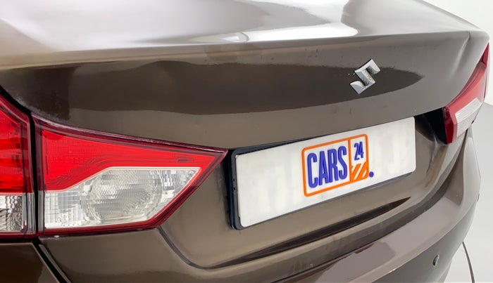 2015 Maruti Ciaz VXI PLUS, Petrol, Manual, 90,387 km, Rear monogram/logo - Missing