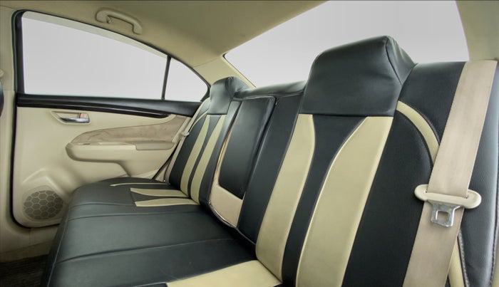 2015 Maruti Ciaz VXI PLUS, Petrol, Manual, 90,387 km, Right Side Rear Door Cabin