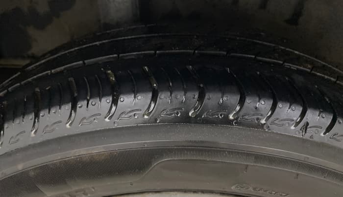 2016 Honda City 1.5L I-VTEC V MT, Petrol, Manual, 86,897 km, Right Rear Tyre Tread