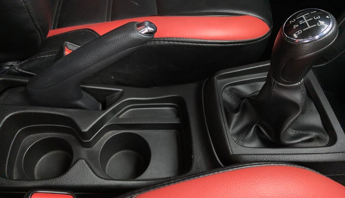 2019 Maruti Vitara Brezza ZDI PLUS DUAL TONE, Diesel, Manual, 41,091 km, Gear Lever
