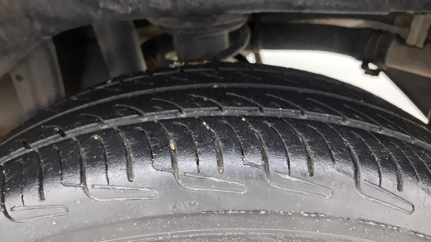 2012 Maruti Alto 800 LXI, Petrol, Manual, 65,731 km, Left Rear Tyre Tread
