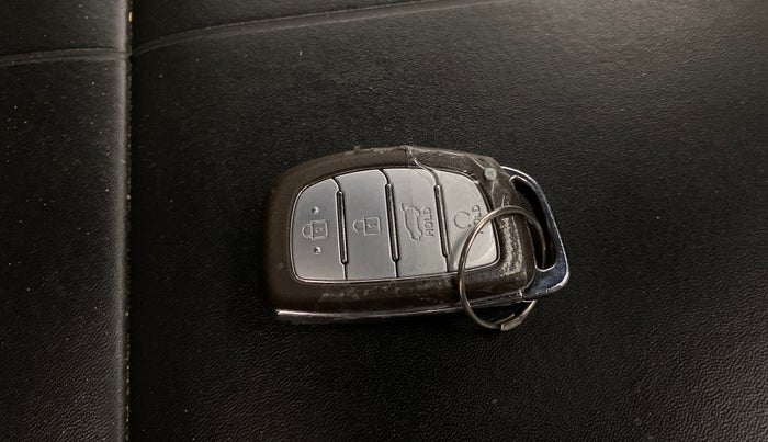 2023 Hyundai VENUE N LINE N8 1.0 TURBO DCT, Petrol, Automatic, 39,380 km, Key Close Up