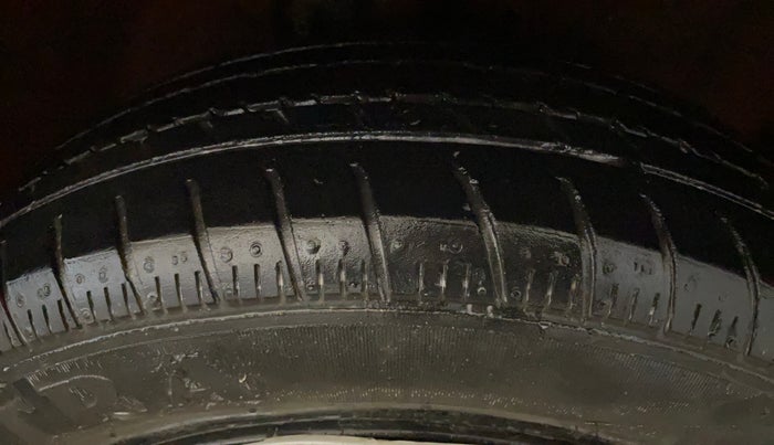 2021 Maruti Celerio VXI CNG, CNG, Manual, 63,108 km, Right Front Tyre Tread