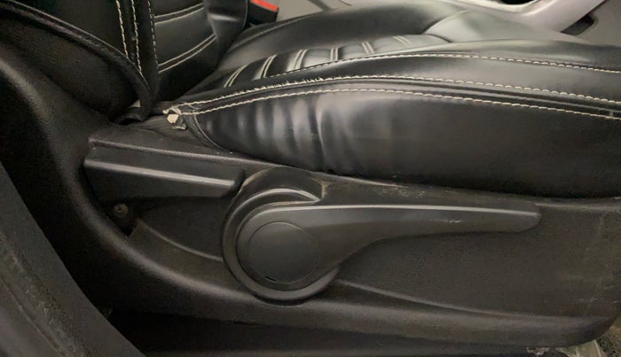 2019 Tata NEXON XZ PLUS PETROL, Petrol, Manual, 60,922 km, Driver Side Adjustment Panel