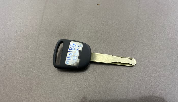 2013 Honda Brio S MT, Petrol, Manual, 74,465 km, Key Close Up