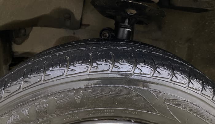 2013 Honda Brio S MT, Petrol, Manual, 74,465 km, Left Front Tyre Tread