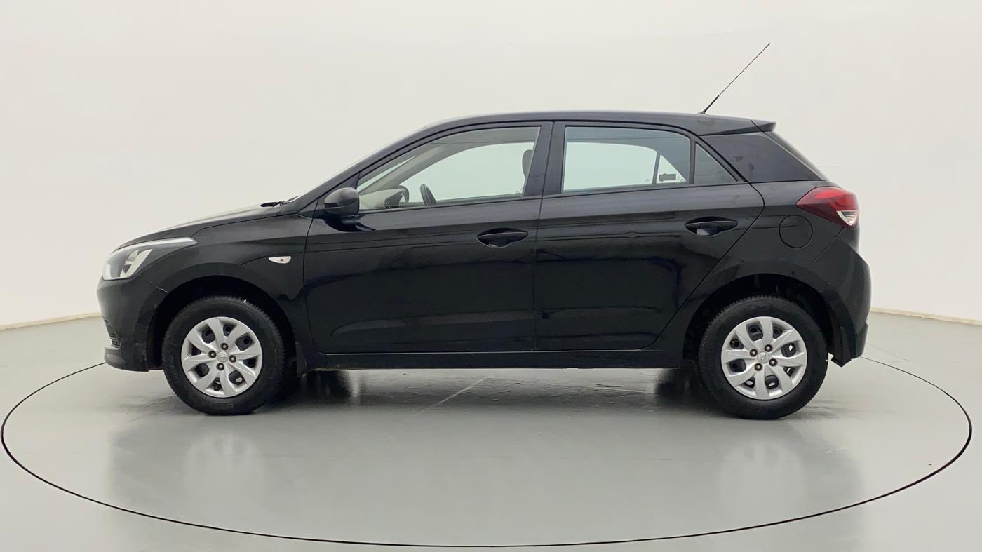 2016 Hyundai Elite i20 MAGNA 1.4 AT, Petrol, Automatic, 61,356 km, Left Side