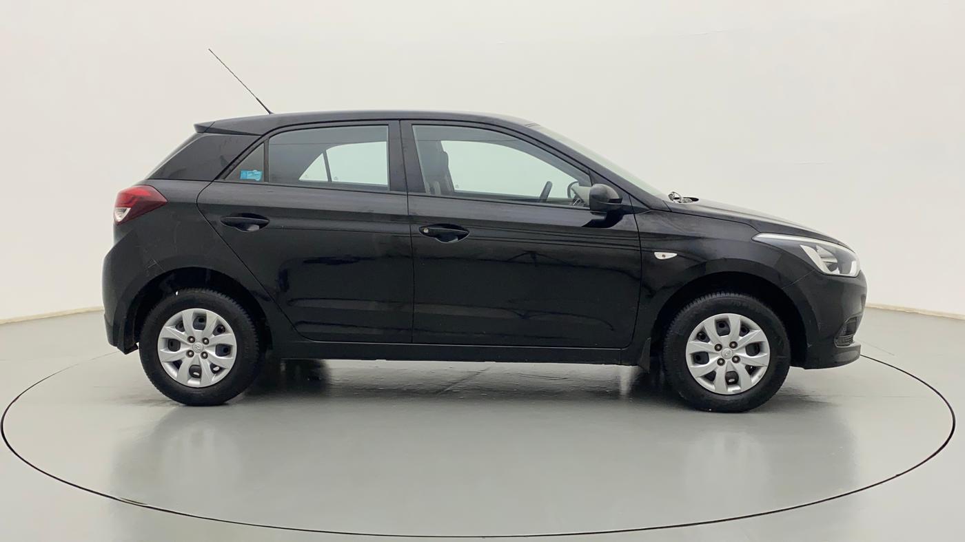 2016 Hyundai Elite i20 MAGNA 1.4 AT, Petrol, Automatic, 61,356 km, Right Side View