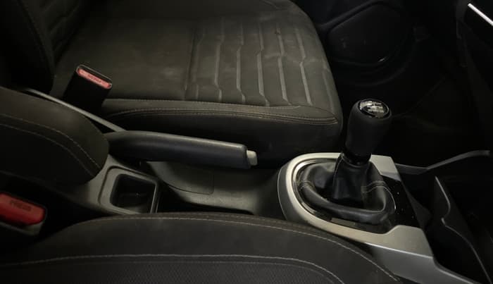 2022 Honda WR-V 1.2L I-VTEC VX MT, Petrol, Manual, 47,360 km, Gear Lever