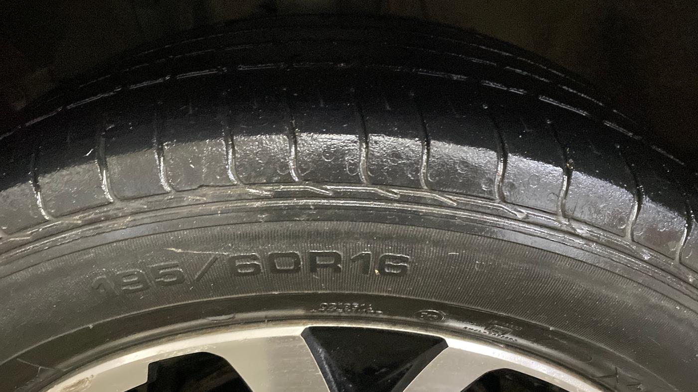 2022 Honda WR-V 1.2L I-VTEC VX MT, Petrol, Manual, 47,360 km, Left Front Tyre Tread