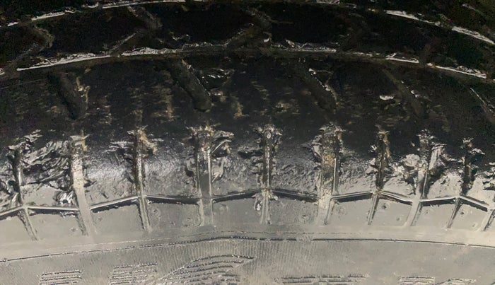 2013 Maruti Swift Dzire VXI, Petrol, Manual, 49,948 km, Left Front Tyre Tread