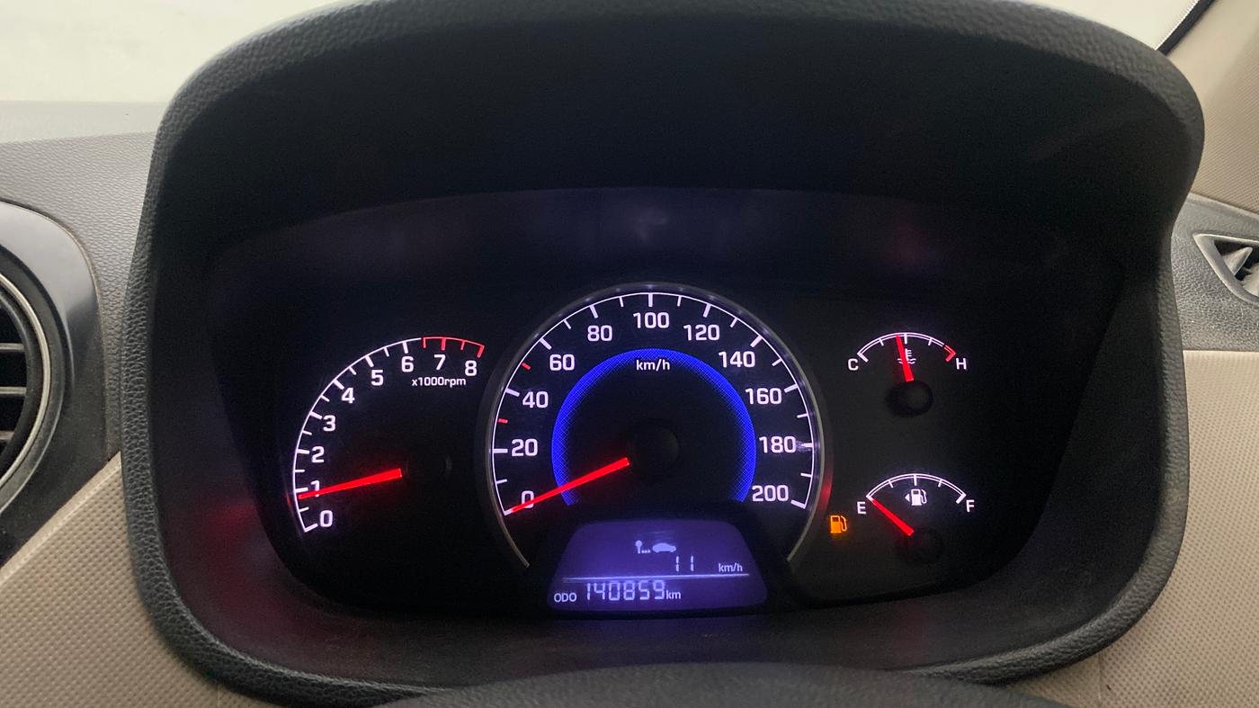 2015 Hyundai Grand i10 SPORTZ 1.2 KAPPA VTVT, Petrol, Manual, 1,40,829 km, Odometer Image