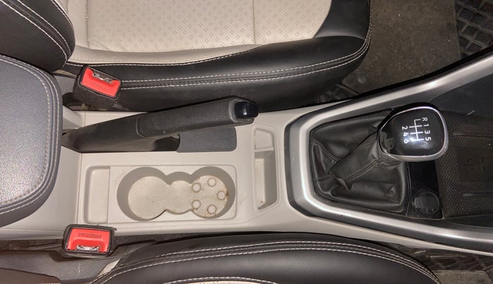 2021 Volkswagen TAIGUN GT 1.5 TSI MT, Petrol, Manual, 56,544 km, Gear Lever