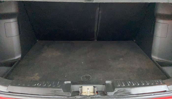 2018 Maruti Vitara Brezza ZDI AMT, Diesel, Automatic, 88,052 km, Boot Inside View