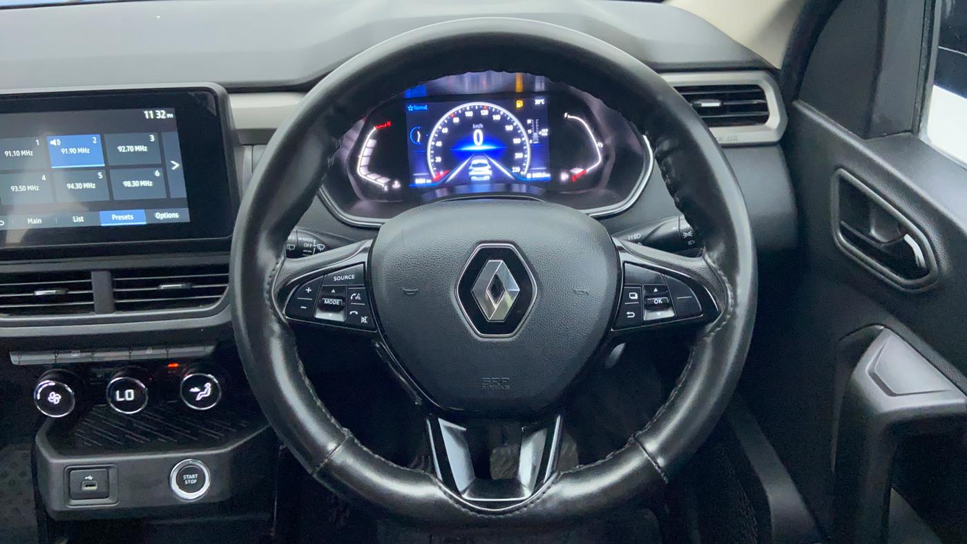 2021 Renault Kiger RXZ 1.0 TURBO MT, Petrol, Manual, 8,484 km, Steering Wheel Close-up