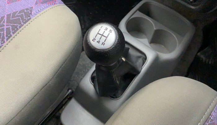 2010 Maruti Alto K10 LXI, Petrol, Manual, 86,013 km, Gear lever - Boot cover slightly torn