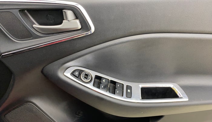 2016 Hyundai i20 Active 1.2 SX, Petrol, Manual, 66,312 km, Driver Side Door Panels Control