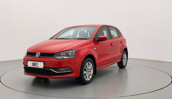 2015 Volkswagen Polo HIGHLINE1.5L, Diesel, Manual, 1,23,224 km, Left Front Diagonal