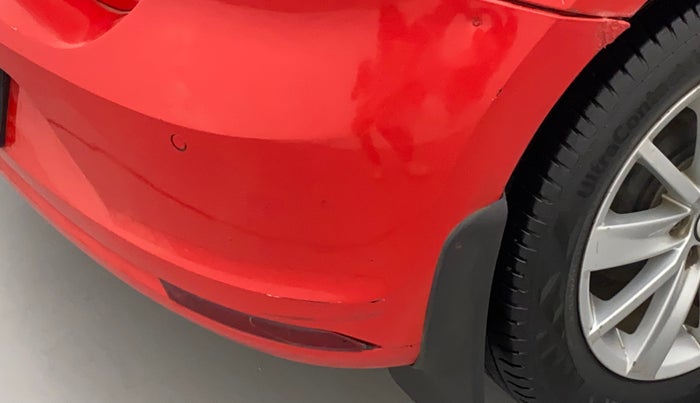 2015 Volkswagen Polo HIGHLINE1.5L, Diesel, Manual, 1,23,224 km, Rear bumper - Minor scratches