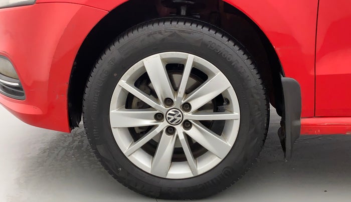 2015 Volkswagen Polo HIGHLINE1.5L, Diesel, Manual, 1,23,224 km, Left Front Wheel