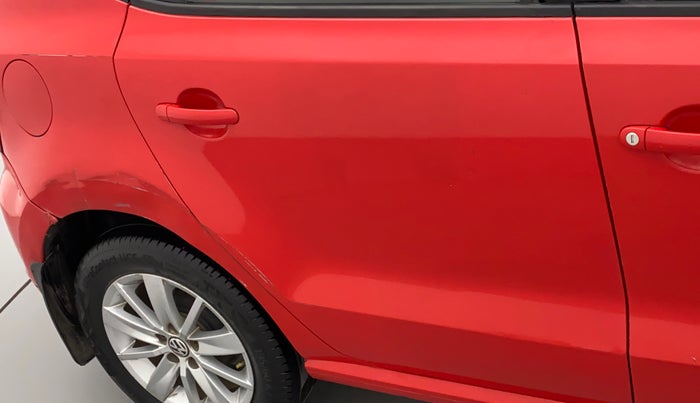 2015 Volkswagen Polo HIGHLINE1.5L, Diesel, Manual, 1,23,224 km, Right rear door - Minor scratches