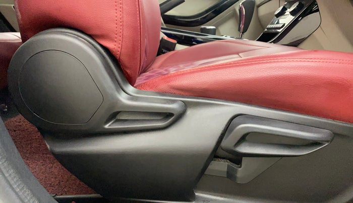 2020 Tata NEXON XZA PLUS PETROL, Petrol, Automatic, 46,299 km, Driver Side Adjustment Panel