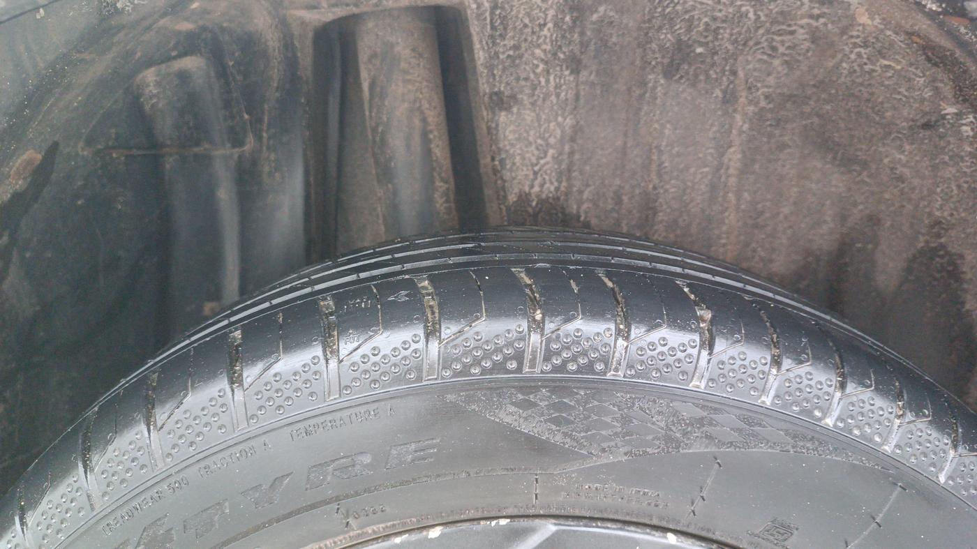 2023 Maruti FRONX ZETA 1.0 TURBO MT, Petrol, Manual, 41,988 km, Right Rear Tyre Tread