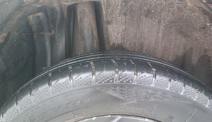 2023 Maruti FRONX ZETA 1.0 TURBO MT, Petrol, Manual, 41,988 km, Right Rear Tyre Tread