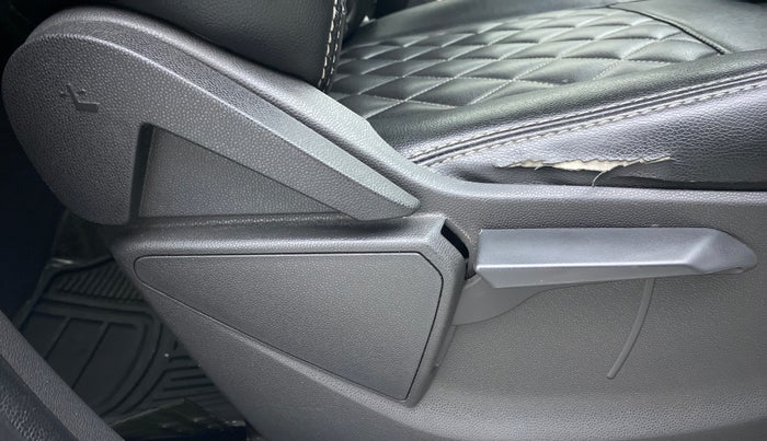 2013 Ford Ecosport 1.0 ECOBOOST TITANIUM, Petrol, Manual, 52,524 km, Driver Side Adjustment Panel