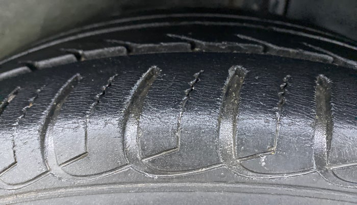 2013 Ford Ecosport 1.0 ECOBOOST TITANIUM, Petrol, Manual, 52,524 km, Left Rear Tyre Tread