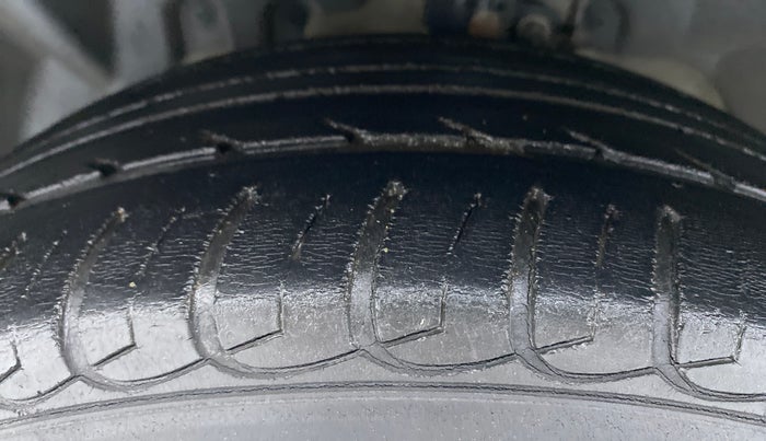 2013 Ford Ecosport 1.0 ECOBOOST TITANIUM, Petrol, Manual, 52,524 km, Left Front Tyre Tread