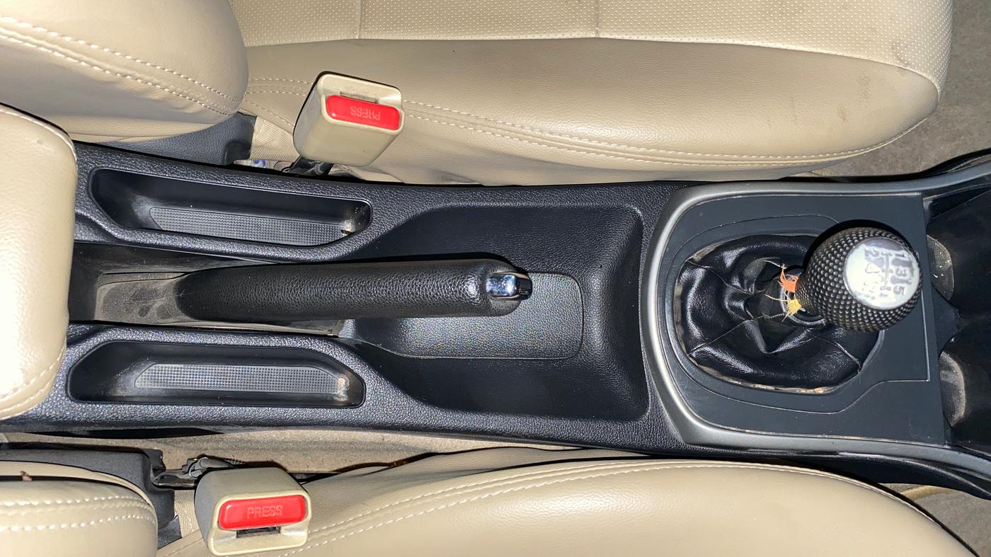 2022 Honda City 1.5L I-VTEC V MT 5TH GEN, Petrol, Manual, 39,346 km, Gear Lever