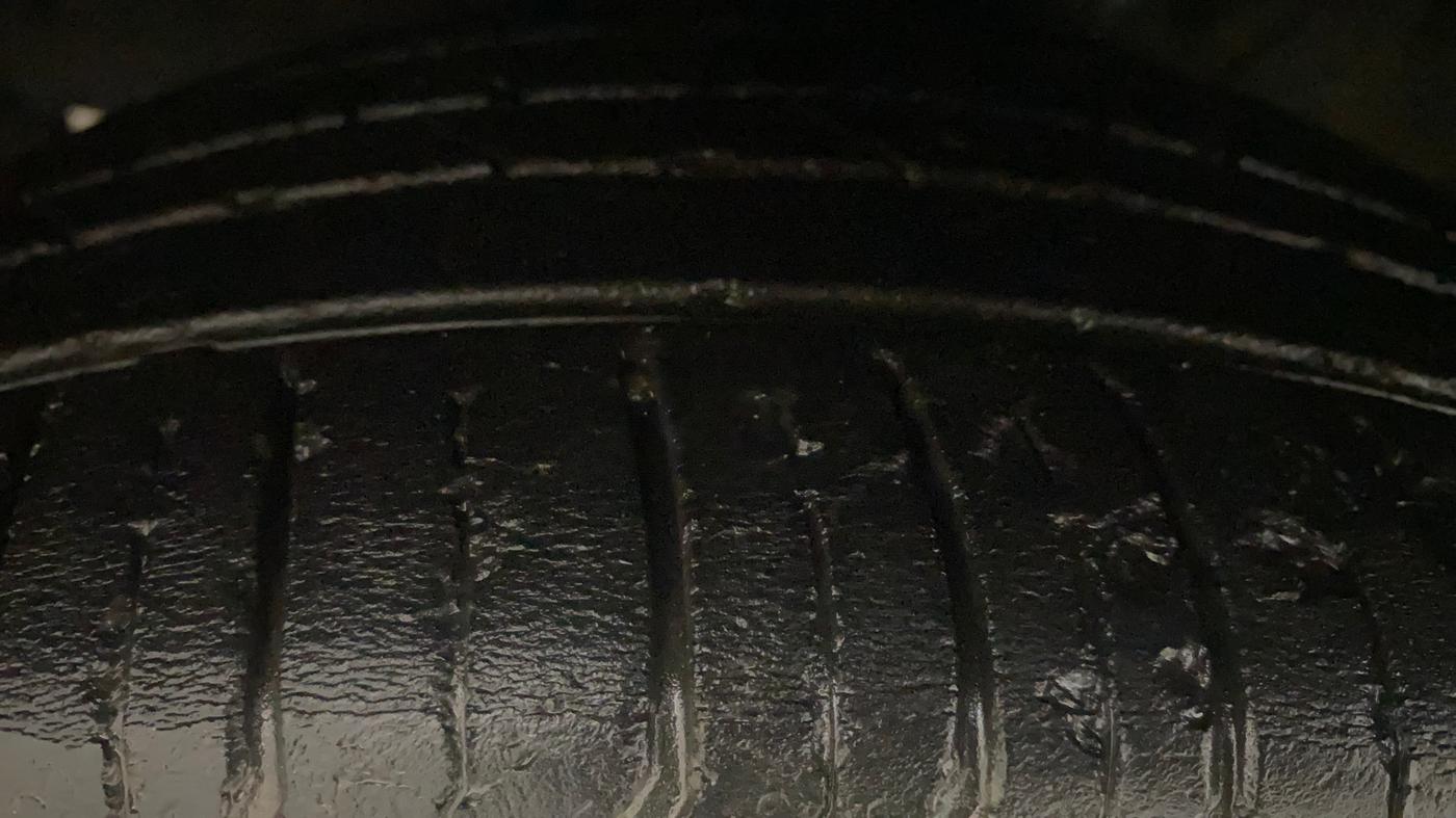 2016 Maruti Baleno ALPHA DIESEL 1.3, Diesel, Manual, 91,114 km, Left Front Tyre Tread