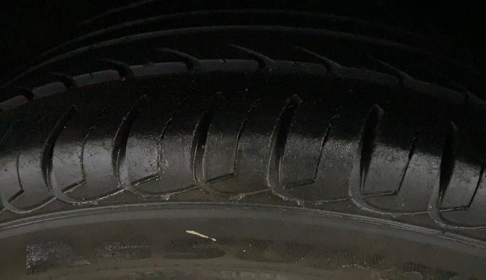 2015 Ford Ecosport TITANIUM 1.0L ECOBOOST, Petrol, Manual, 35,823 km, Left Rear Tyre Tread