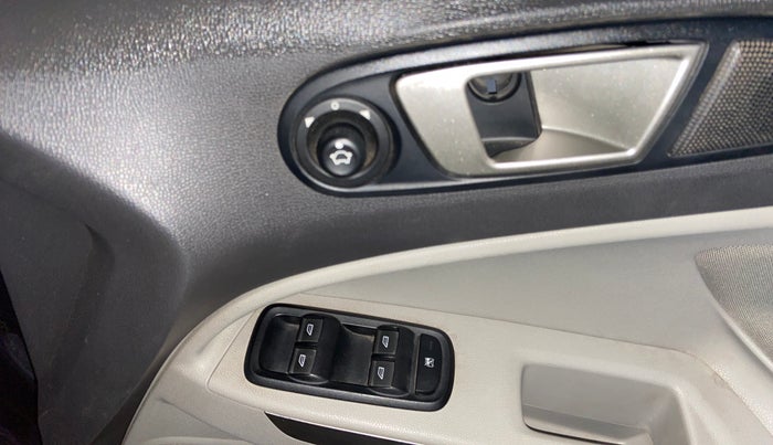 2015 Ford Ecosport TITANIUM 1.0L ECOBOOST, Petrol, Manual, 35,823 km, Driver Side Door Panels Control