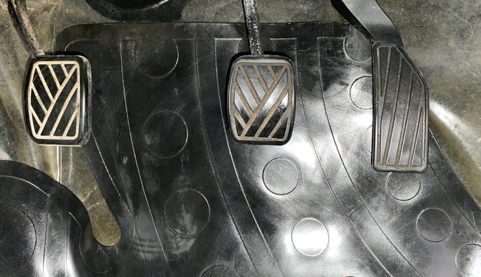 2010 Maruti Swift ZXI, Petrol, Manual, 43,970 km, Pedals