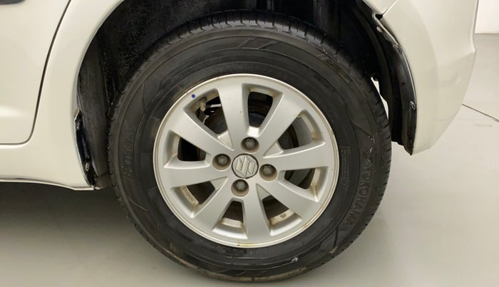 2010 Maruti Swift ZXI, Petrol, Manual, 43,970 km, Left Rear Wheel
