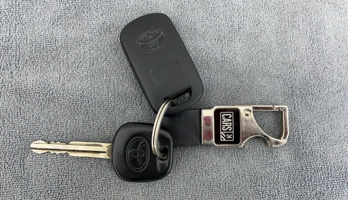 2011 Toyota Etios VX, Petrol, Manual, 66,479 km, Key Close Up