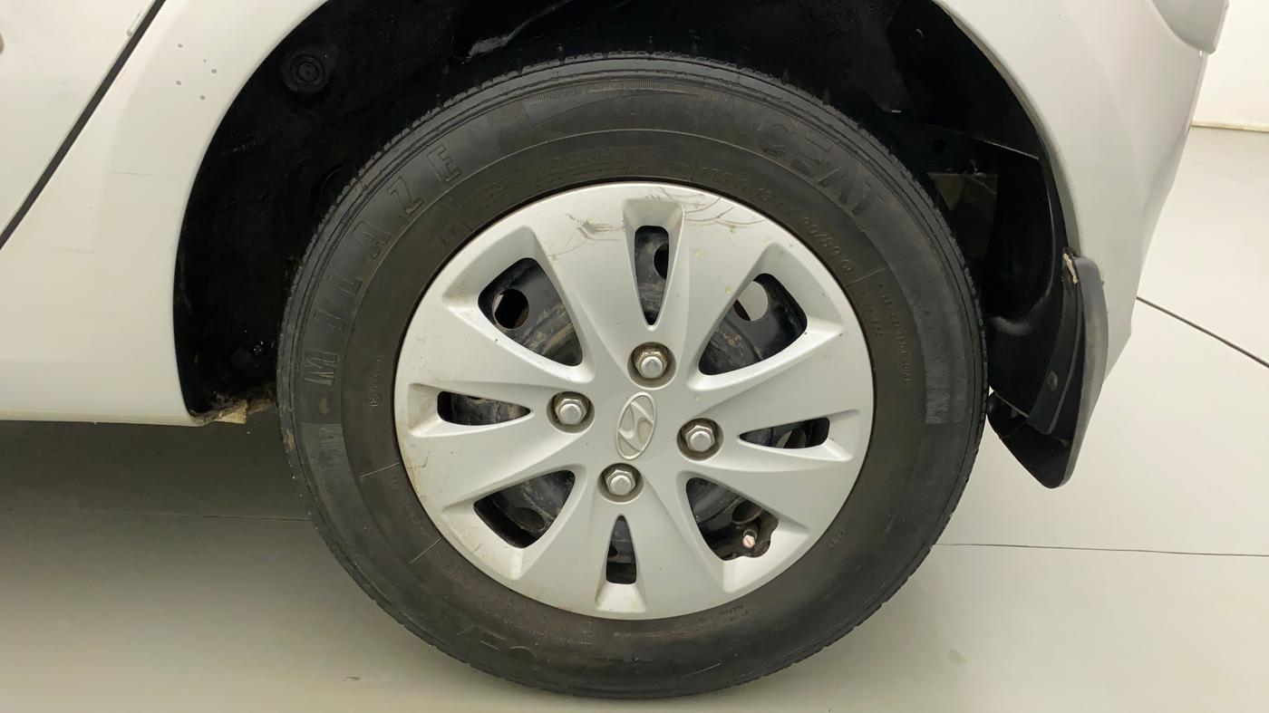 2012 Hyundai i10 SPORTZ 1.2 AT, Petrol, Automatic, 36,400 km, Left Rear Wheel
