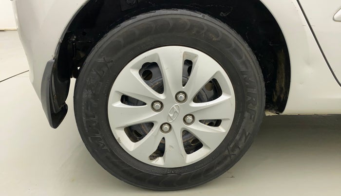 2012 Hyundai i10 SPORTZ 1.2 AT, Petrol, Automatic, 36,400 km, Right Rear Wheel