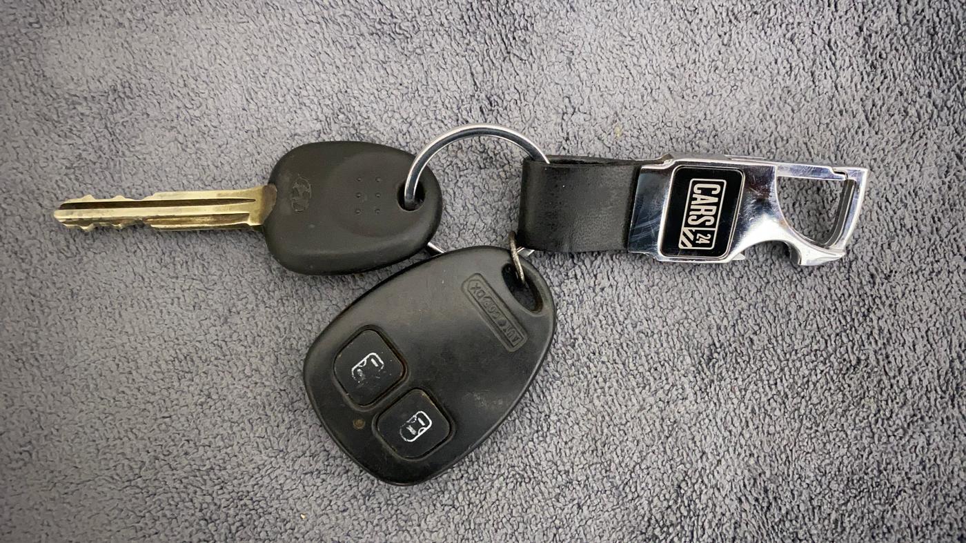 2012 Hyundai i10 SPORTZ 1.2 AT, Petrol, Automatic, 36,400 km, Key Close Up