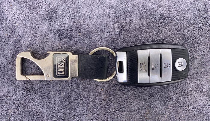 2020 KIA SONET GTX PLUS 1.5D  AT, Diesel, Automatic, 23,012 km, Key Close Up