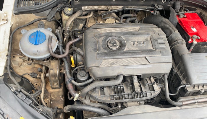 2015 Skoda Octavia STYLE PLUS AT 1.8 TSI, Petrol, Automatic, 1,08,777 km, Engine View - Right